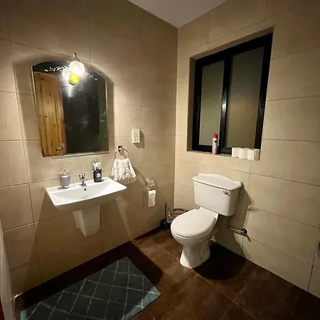 Private Double In Shared Home, Perfect Location! Apartament